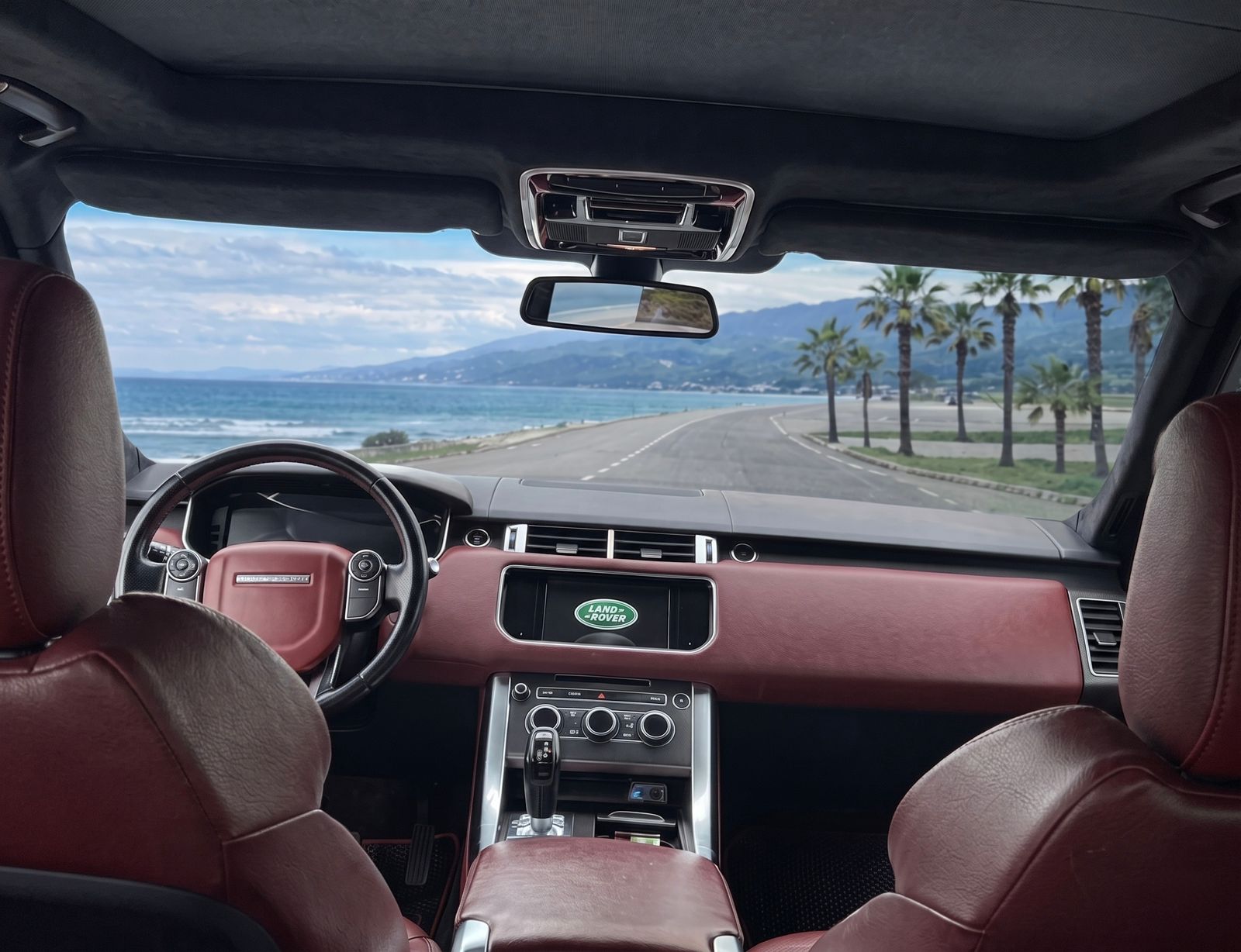 Range Rover 7 Seats 3