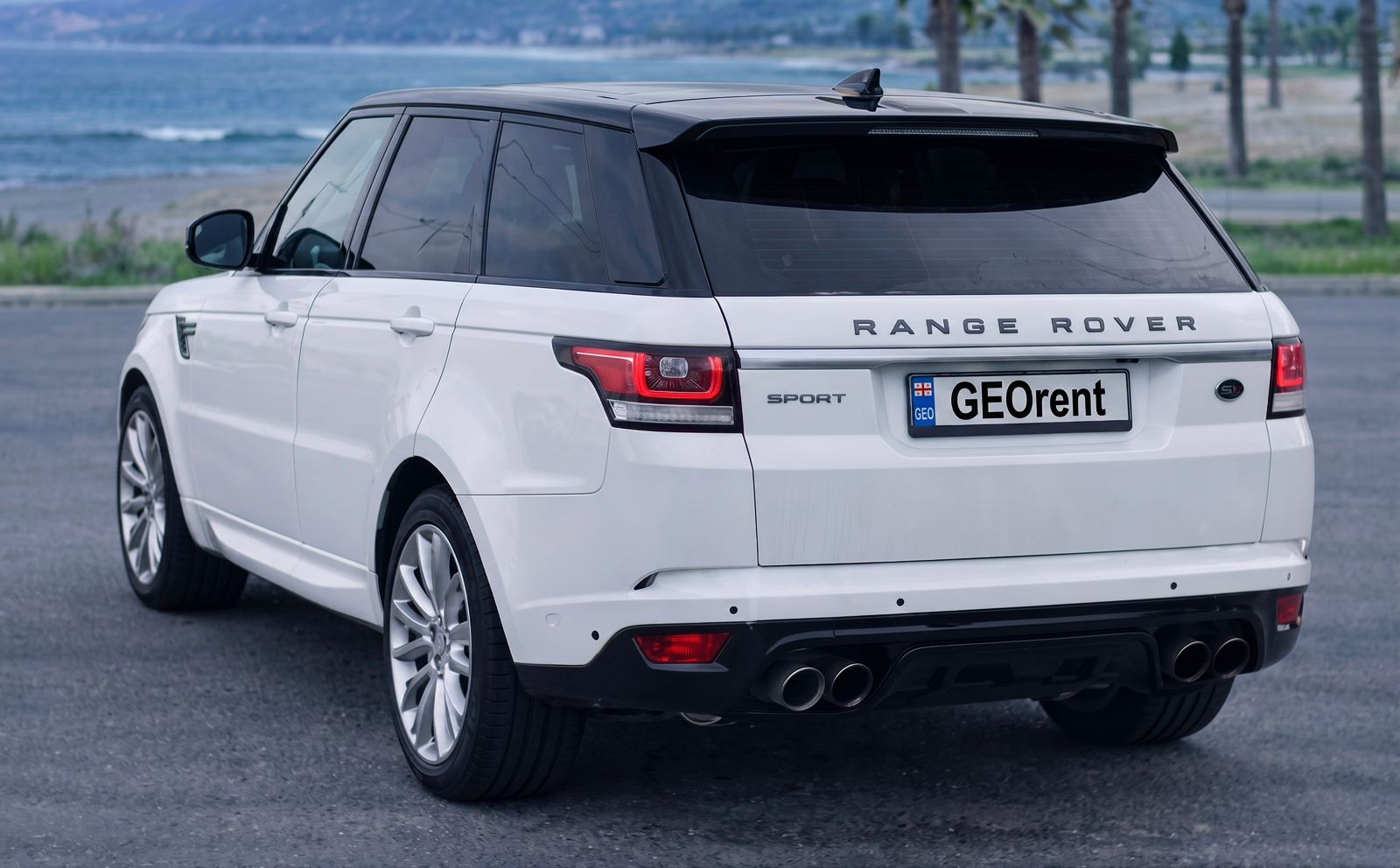 Range Rover 7 Seats 2