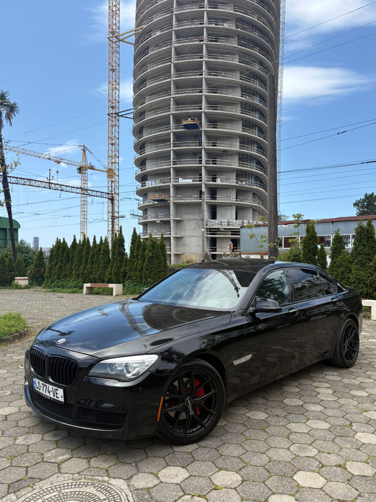 BMW 740i 6