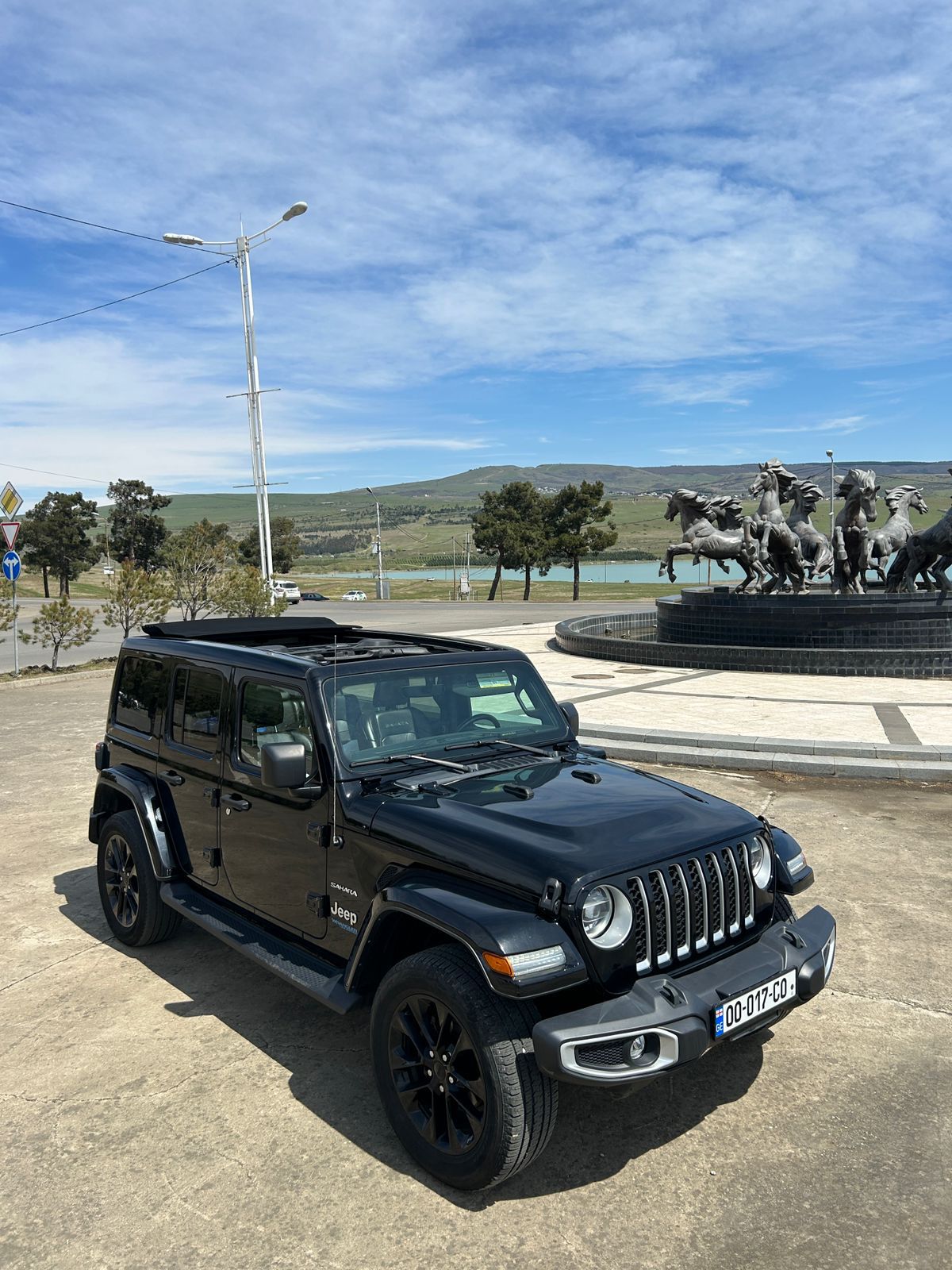 Jeep Wrangler Sahara 2